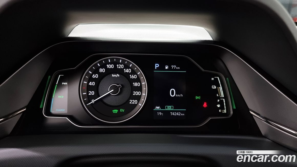 Hyundai The New Ionic Hybrid 1.6 HEV (09.2019)