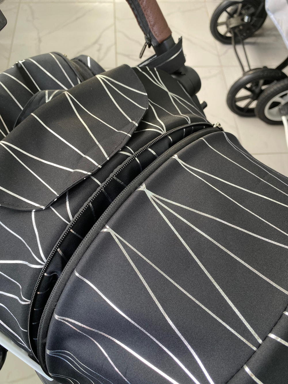 Коляска прогулочная Babalo 2023 Серебряная полоска белая рама