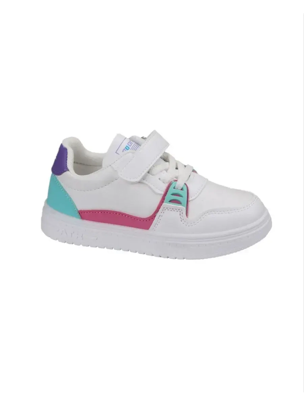 Кроссовки для девочки.