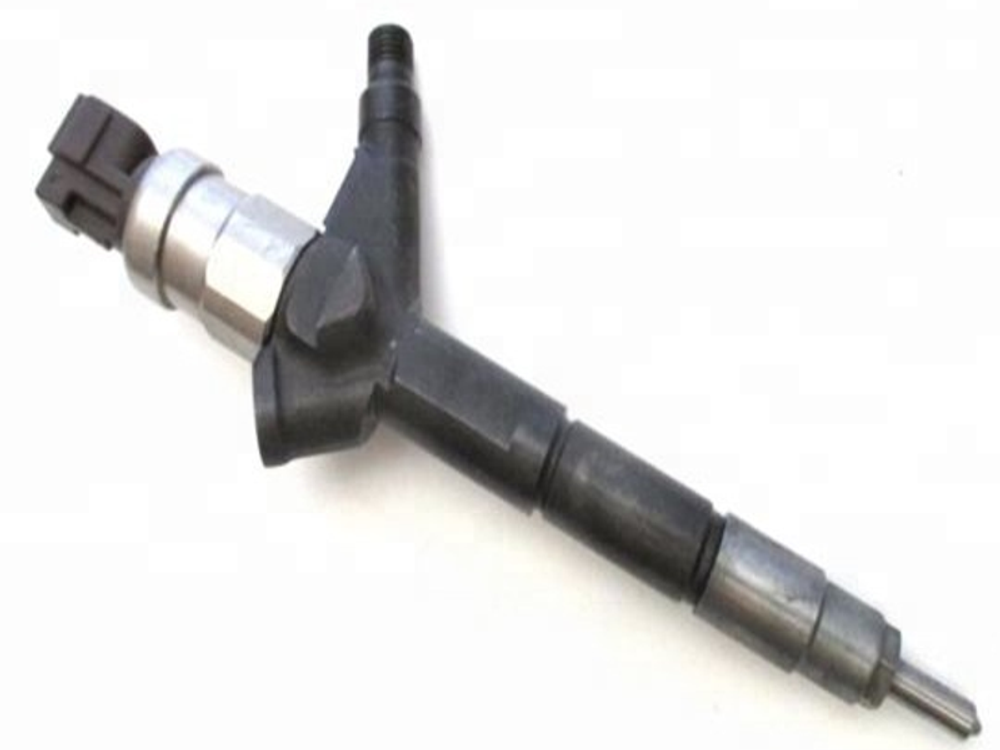 Форсунка в сборе CDI HINO J07C-T (23910-1222/23910-1223) 095000-0794 denso
