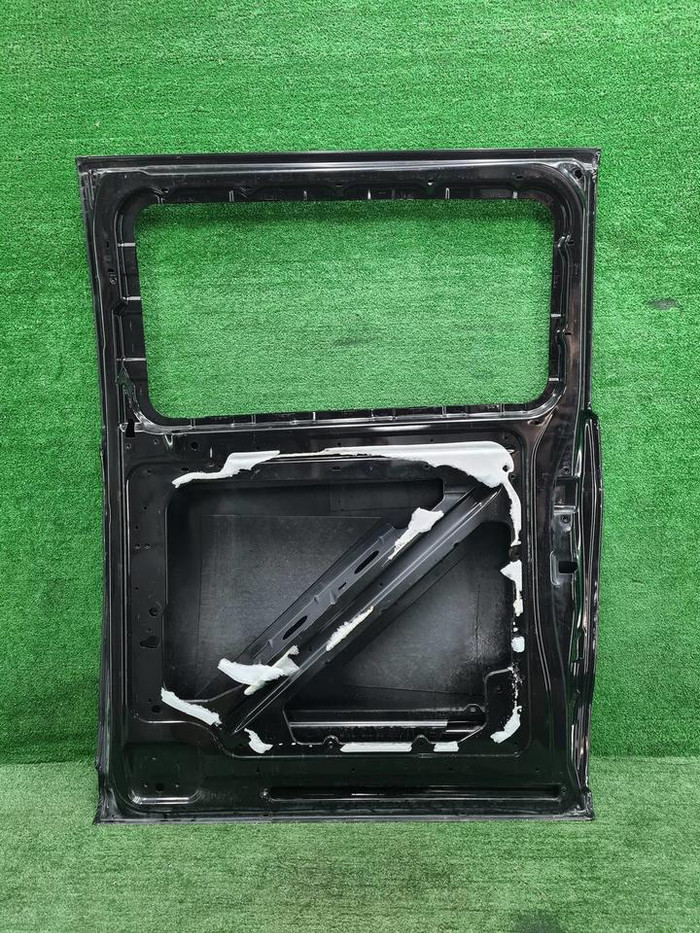 Дверь сдвижная правая Mercedes V w447 (2014-н.в.)