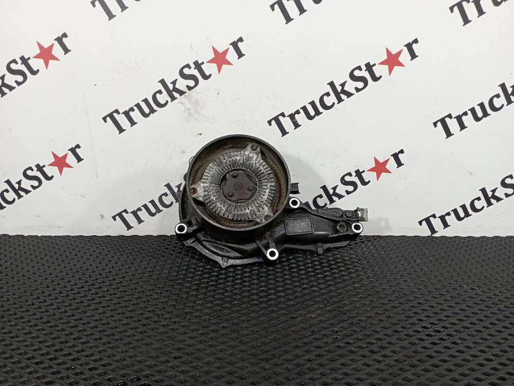 Насос водяной (помпа) 2016г.