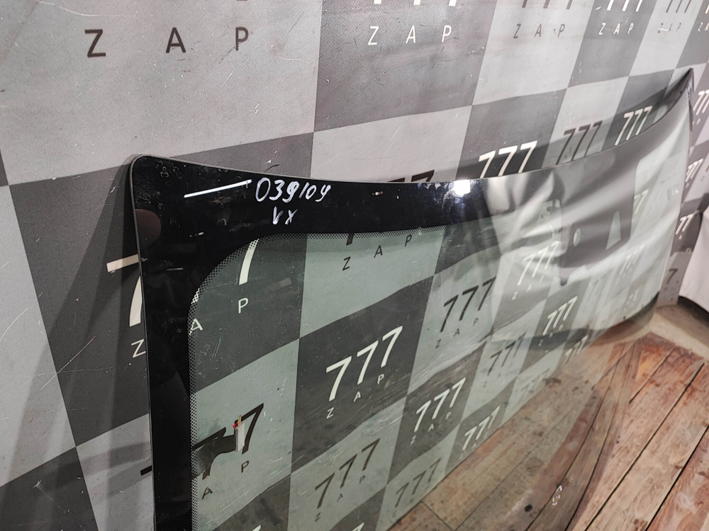 Стекло лобовое с обогревом Exeed VX  Б/У Оригинал 555000538AA