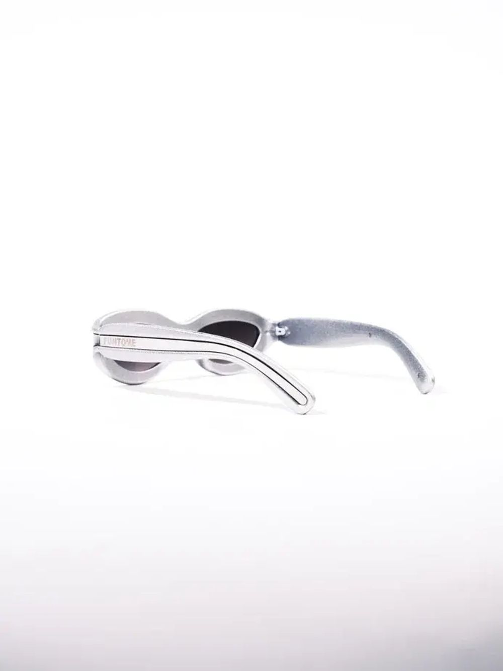 Очки солнцезащитные Funtome Phantome Oval серебряные