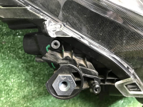 Фара правая Toyota RAV4 5 XA50 (2022-н.в.) LED