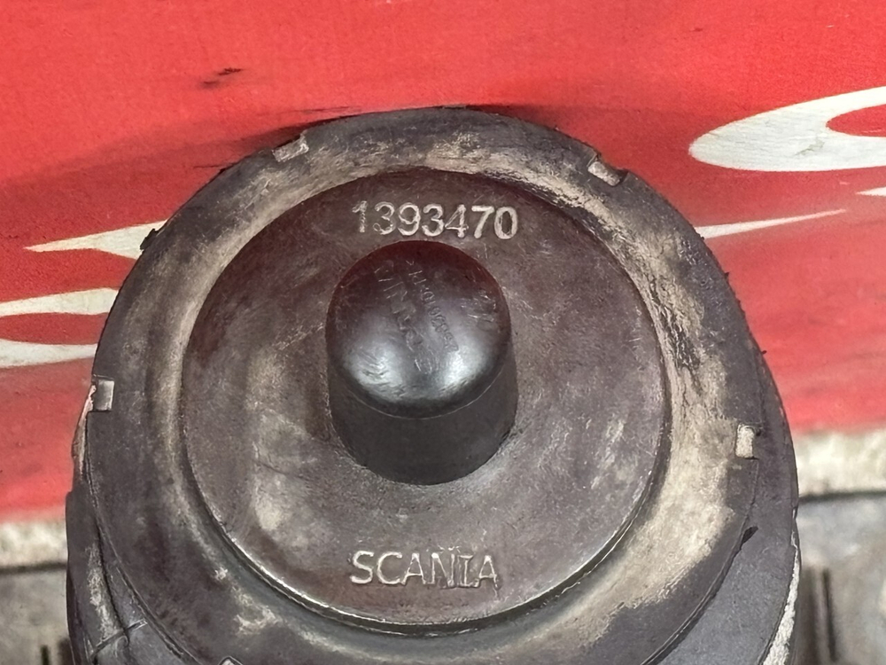 Амортизатор кабины передний 2021г