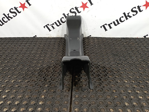 Траверса рамы поперечная