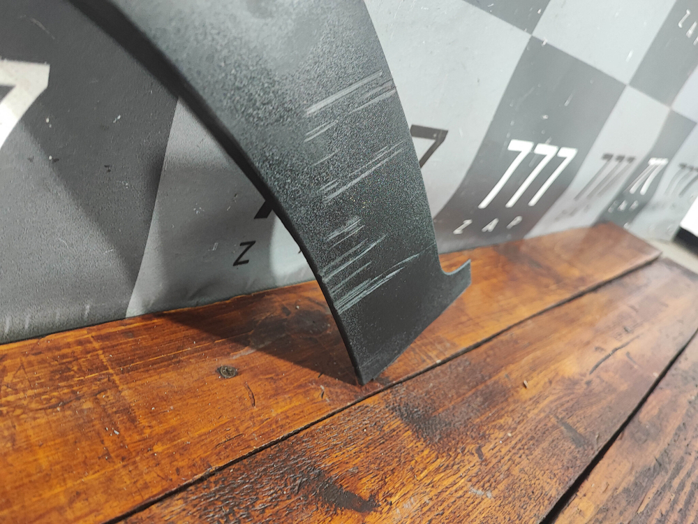 Накладка крыла переднего левого Hyundai Creta 2 21-нв Б/У Оригинал 87711BW000