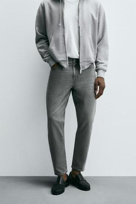 ZARA ДЖИНСЫ ЗАУЖЕННОГО КНИЗУ КРОЯ, СЕРЫЙ