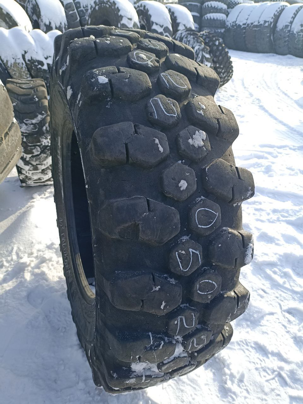 440/80R28 (16.9R28) Michelin BIBLoad Hard Surface шина б/у