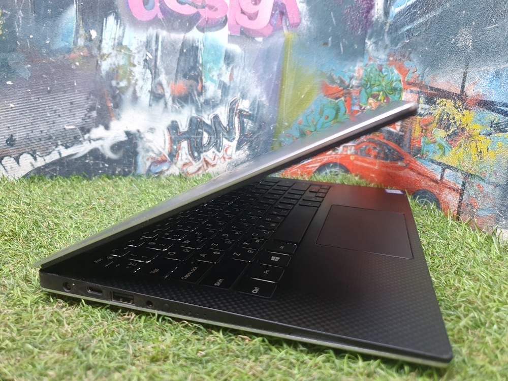 Ультрабук Dell i5-7/8Gb/FHD/XPS 13