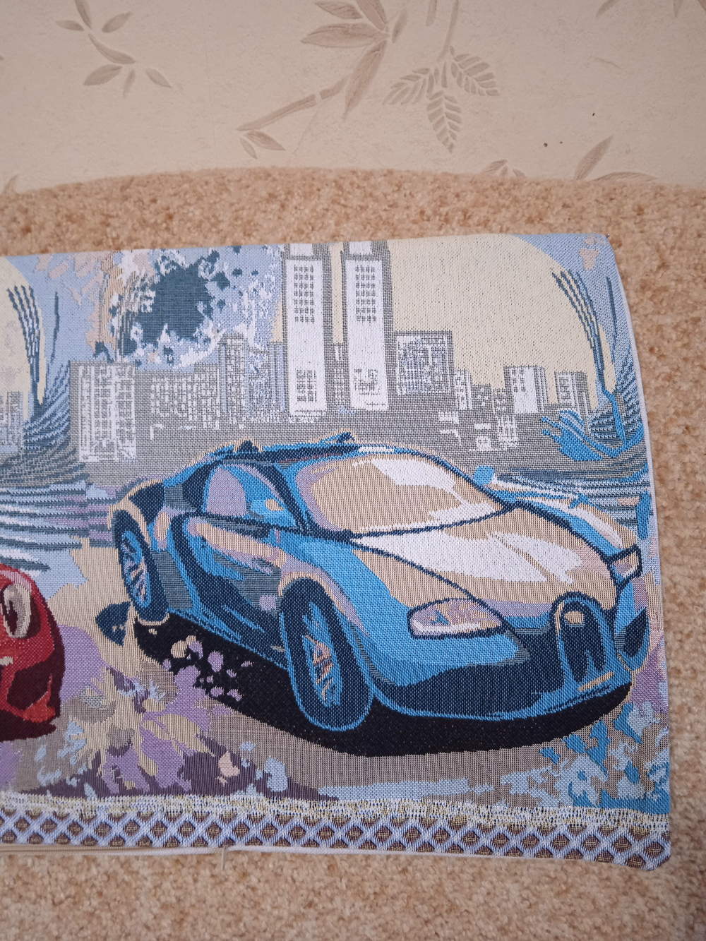 Декоративный гобеленовый чехол Три машины 34х87