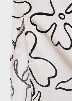 Длинная юбка с принтом и разрезом