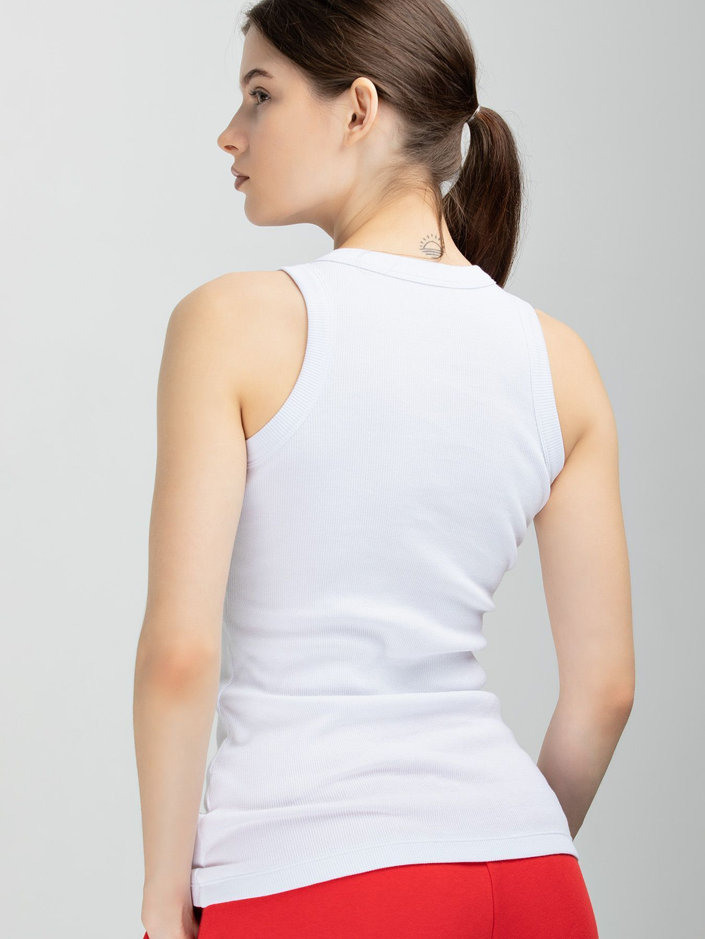 Женская базовая майка с американской проймой (Размер: L) (Цвет: черный)