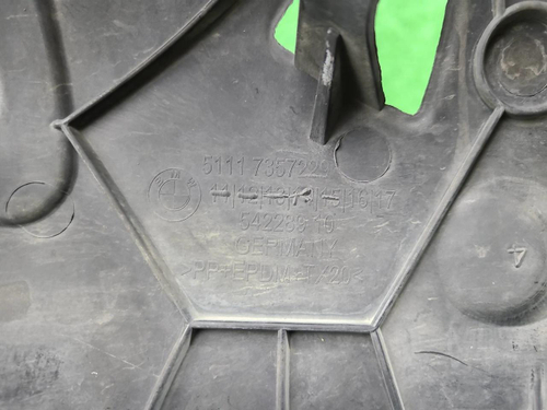 Кронштейн ПТФ левый BMW 7er G11 (2015-2019)