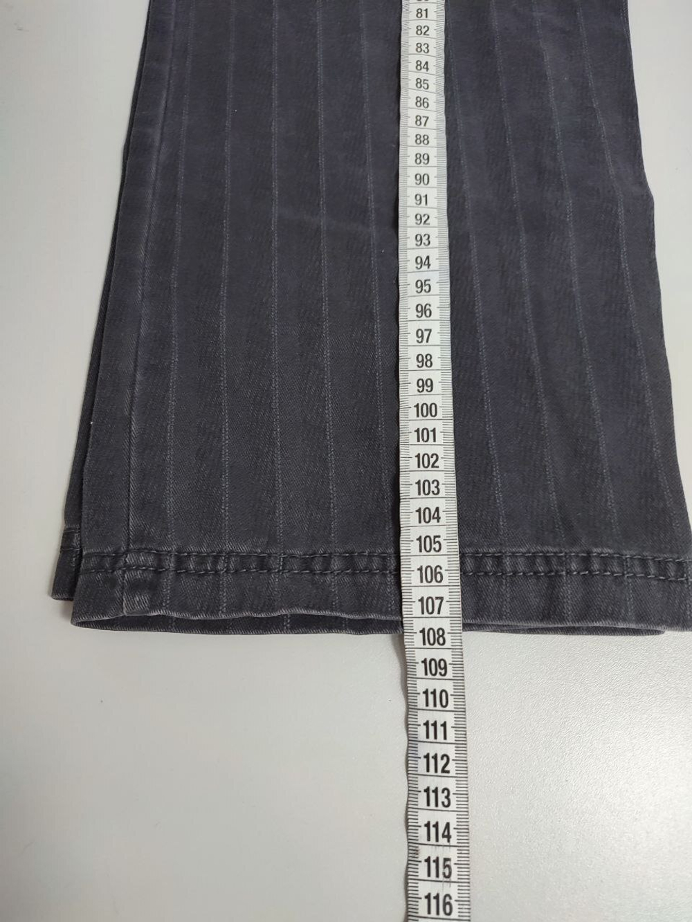 Джинсы H.R.C в полоску 44 размер