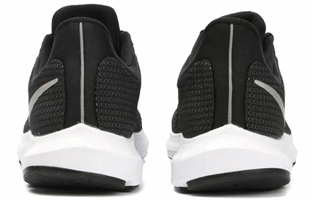 Кроссовки Nike Quest Black