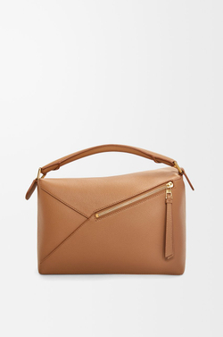 Loewe Сумка среднего размера Puzzle Edge из мягкой зернистой телячьей кожи, тоффи