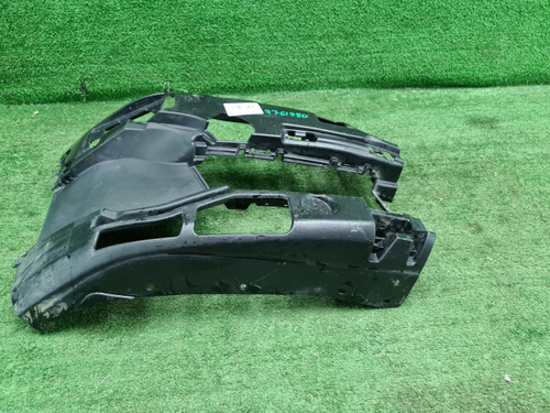 Кронштейн переднего бампера RH BMW 5er G30 (20-23)