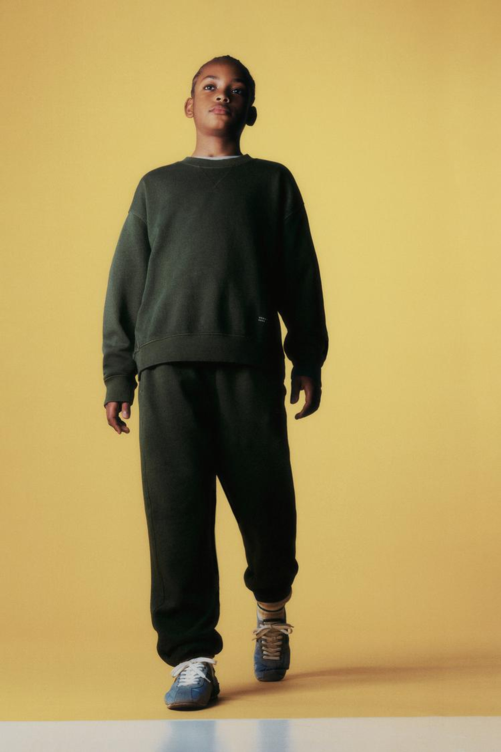 ZARA ТОЛСТОВКА ИЗ КРАШЕНОЙ ТКАНИ, ЗЕЛЕНЫЙ