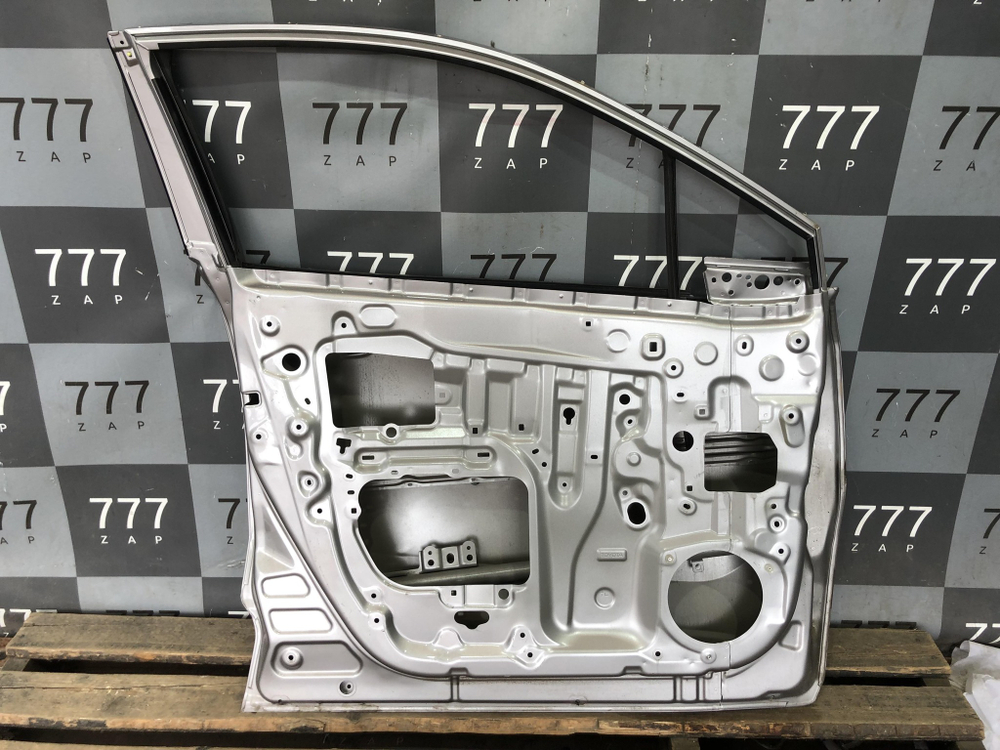 Дверь передняя левая Toyota C-HR 16-23 Б/У Оригинал 67002F4010