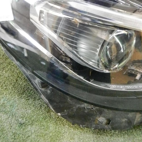 Фара правая Mercedes E W213 (2016-2021) LED