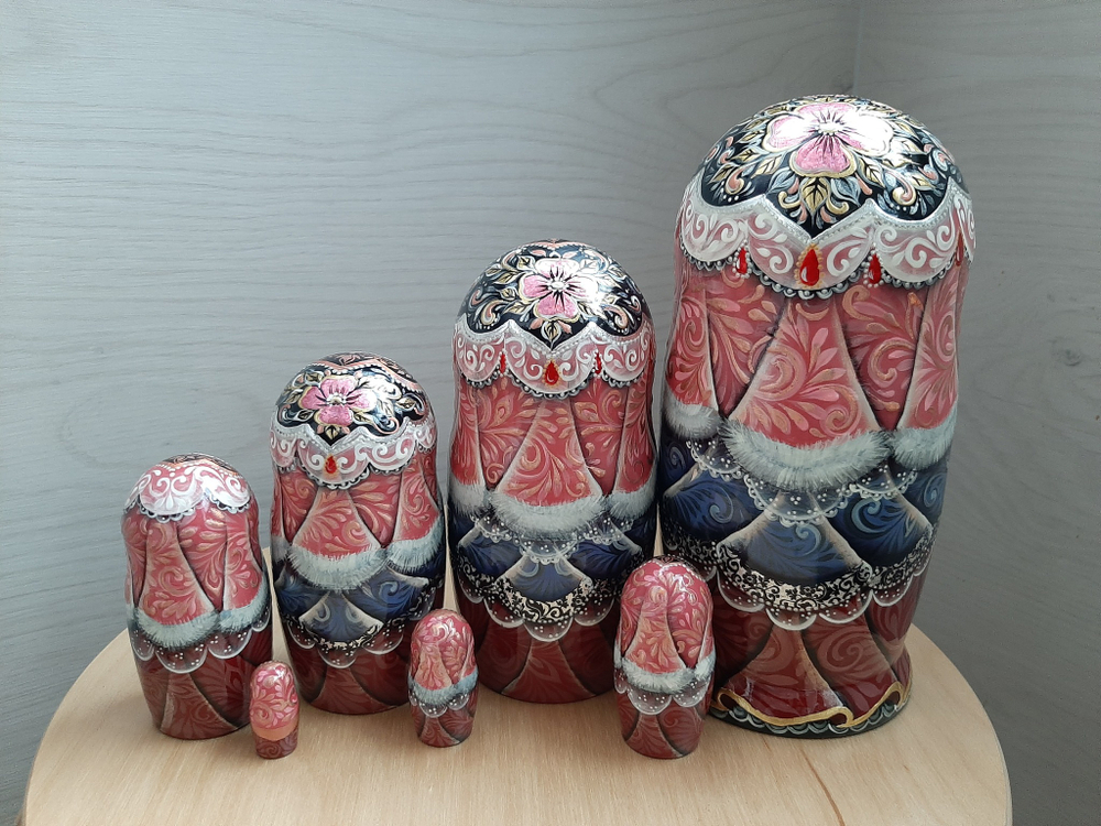 Матрешка 21см "Русская зима" 7 мест
