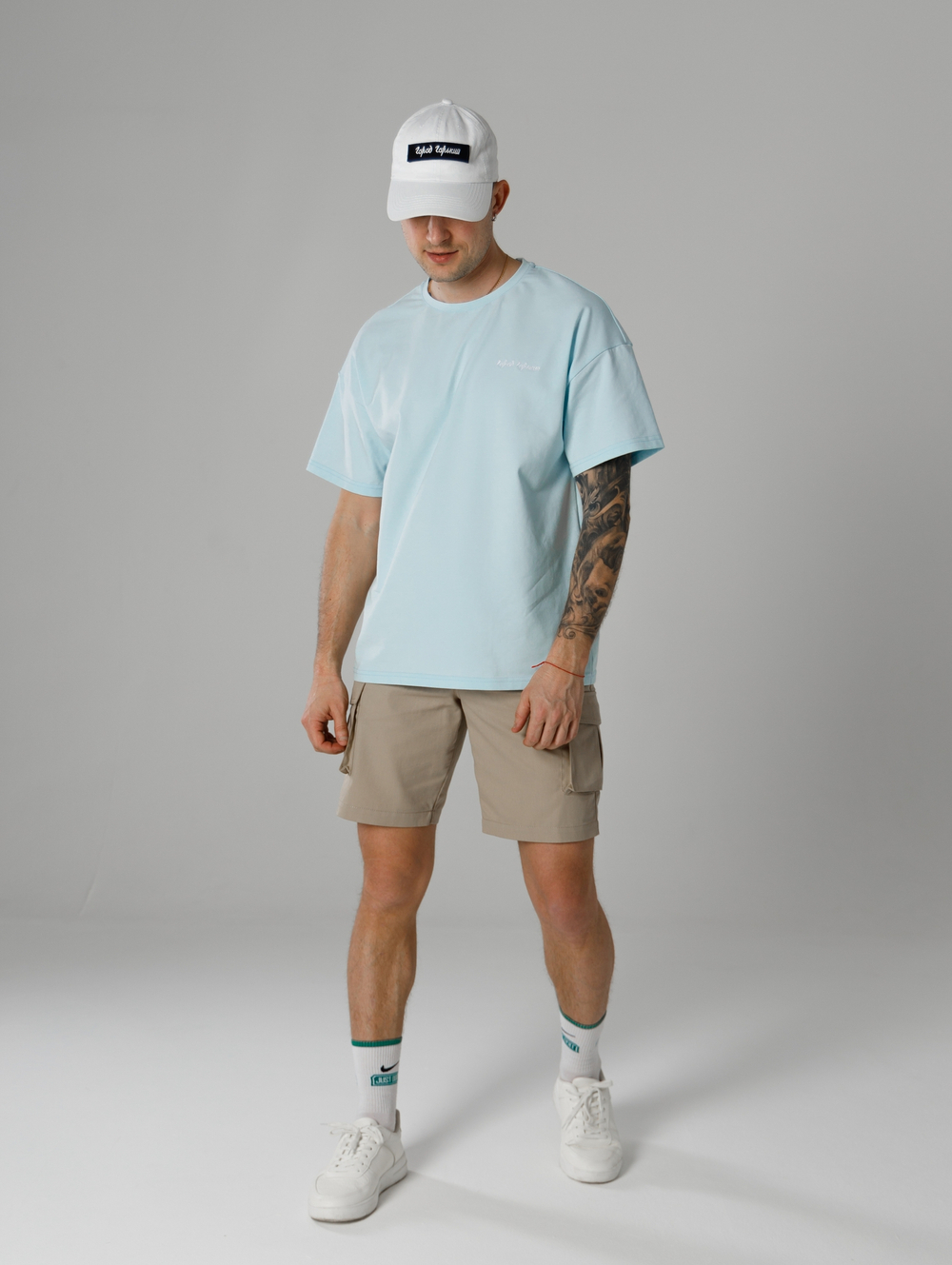 Футболка Город Горький с вышивкой голубая