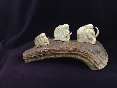 Три мамонта