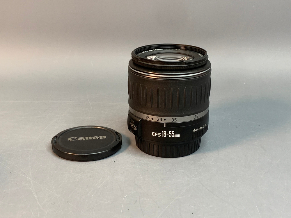 Canon EF-S 18-55mm f/3.5-5.6