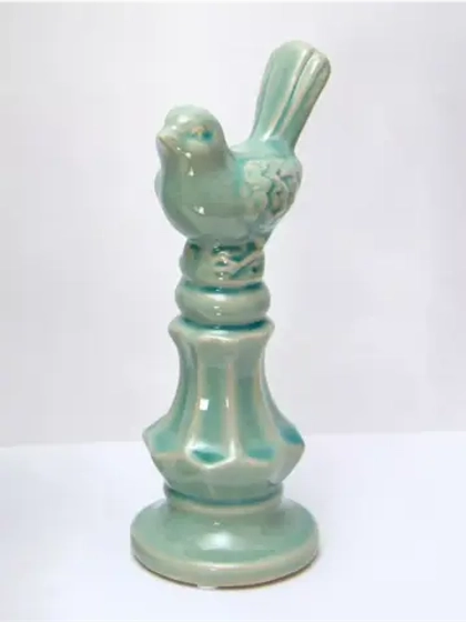 Статуэтки для интерьера на полку