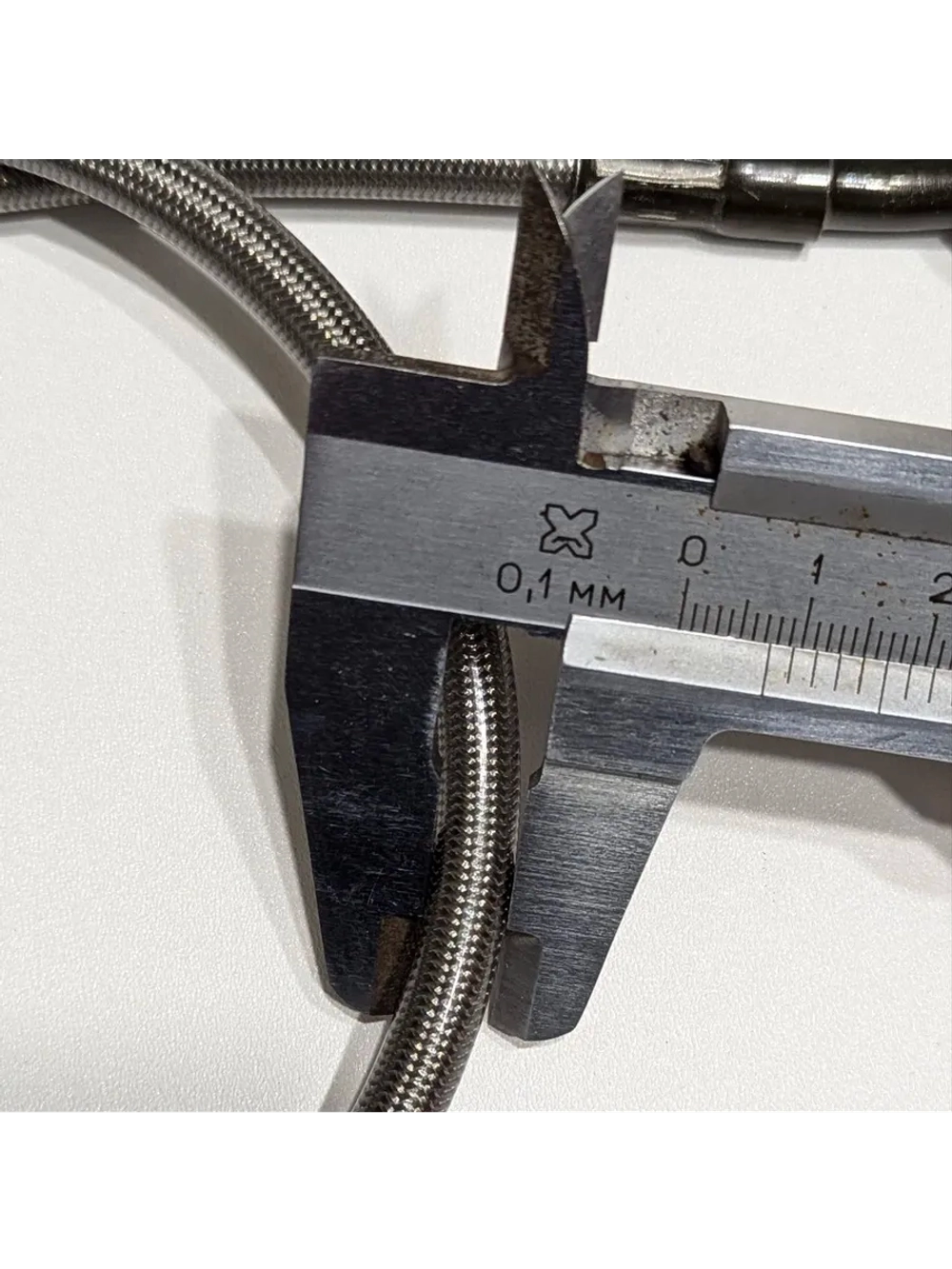 +t Шланг гидравлический тормозной