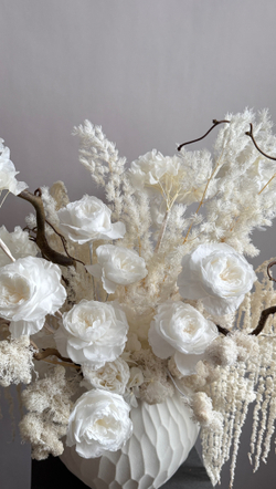 Композиция в кашпо Скабиоза