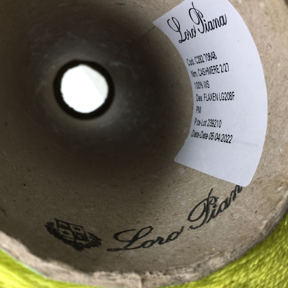 CASHMERE - Loro Piana; 100% кашемир; 1350м/100гр, (2/27); 70648. Flaxen цвет: желтый неоновый