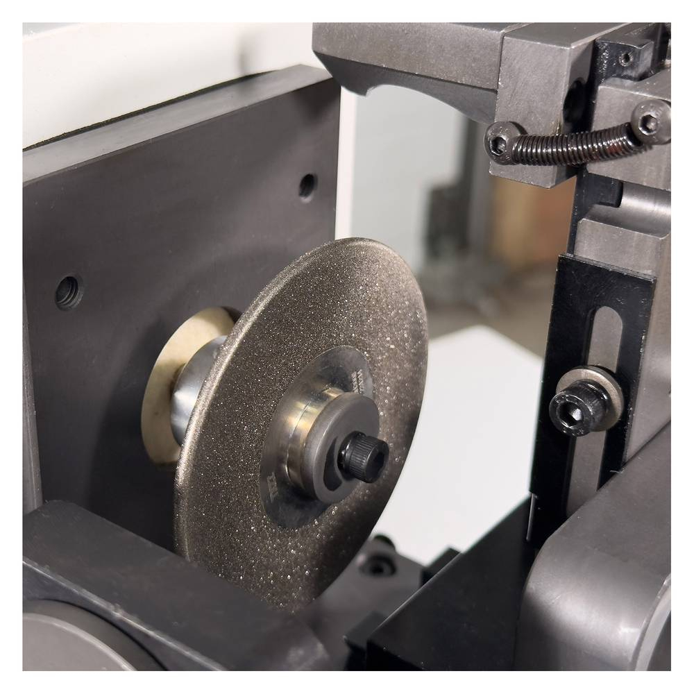 Cтанок для заточки метчиков AURA ZM-Y3C 74103000