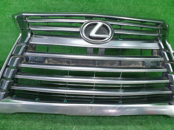 Решетка радиатора Lexus LX 3 (2015-2023)