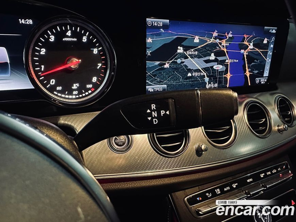 Mercedes-Benz E-Class W213 E250 Avangarde (06.2020)