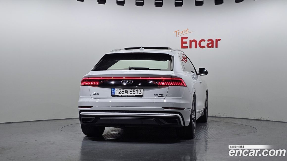 Audi Q8 (4M) 50 TDI Quattro Premium (12.2020)