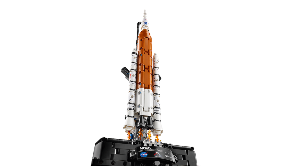 Конструктор Лего Техник Ракета-носитель 42221 | LEGO Technic NASA Artemis Space Launch System Космос 632 деталь 9+