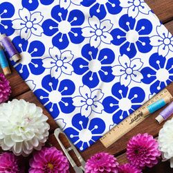 Ткань ниагара белые и синие цветы на белом фоне