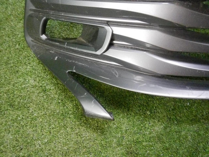 Решетка переднего бампера Toyota Camry xv70 (2017-2021)