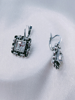 "Меган" серьги в серебряном покрытии из коллекции "Форсаж" от Jenavi с английским замком