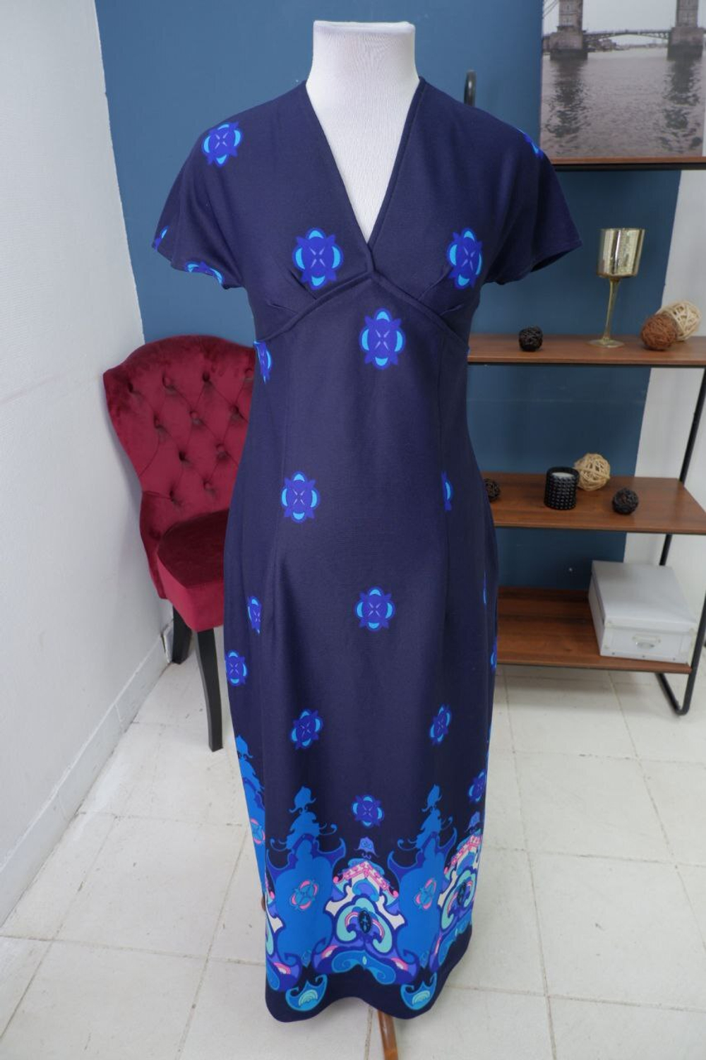 Платье лаконичное 42/44 размер