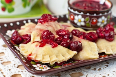 Вареники с творогом и вишней