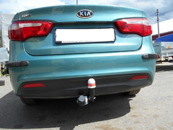 Фаркоп Kia Rio II седан 2009-2011, условно-съемный,(без электрики) Трейлер.7330