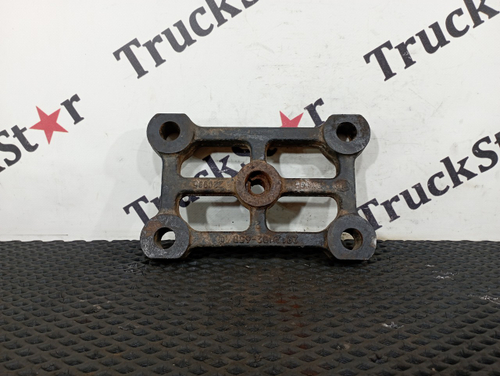 Кронштейн рессоры задний