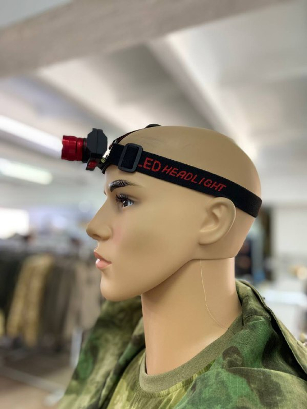 Фонарь налобный / тройной свет