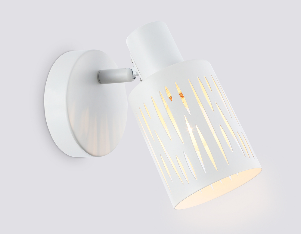 Светильник накладной TR8663 WH белый E14 max 60W 180*100*150