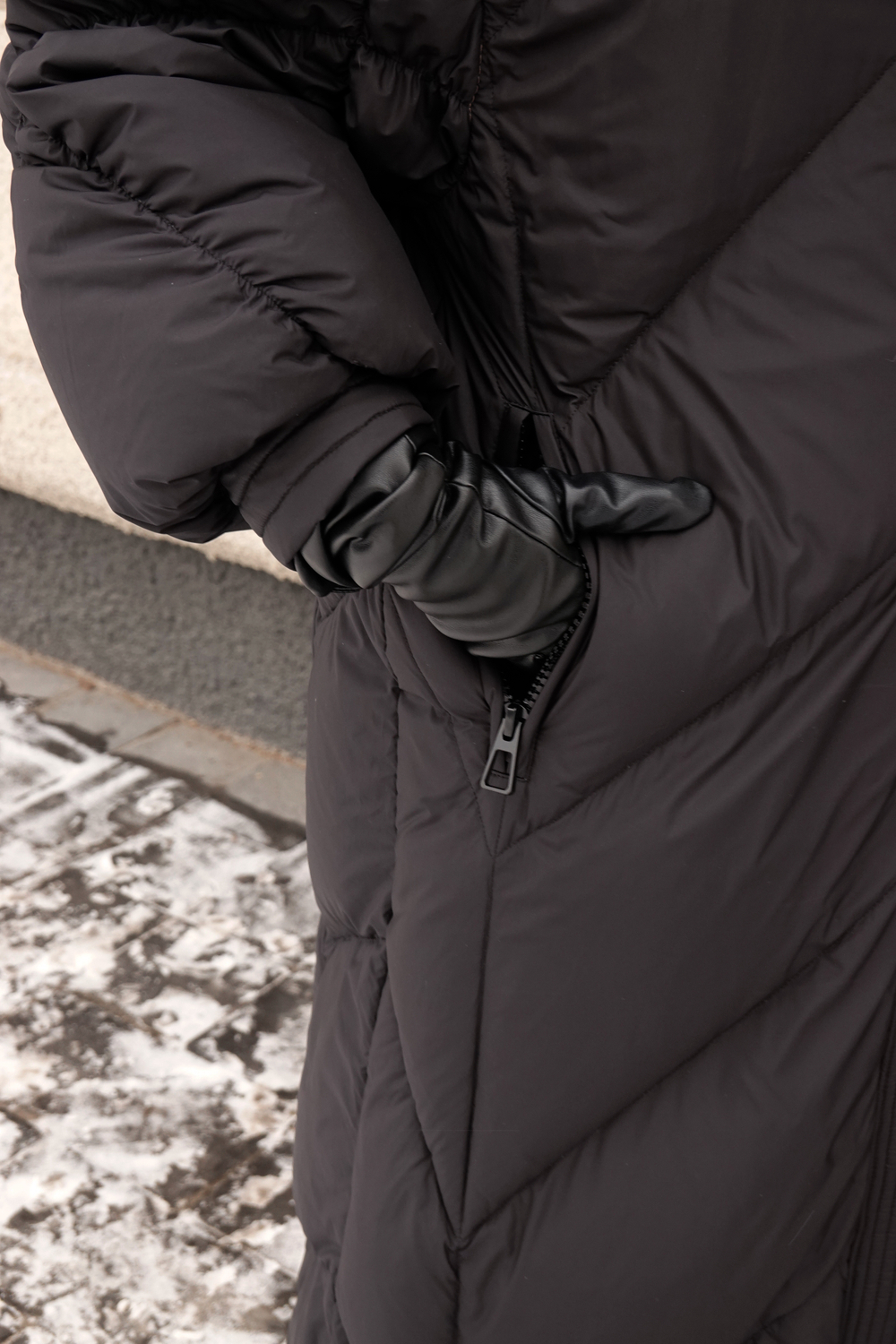 Пуховик А-силуэта в длине макси