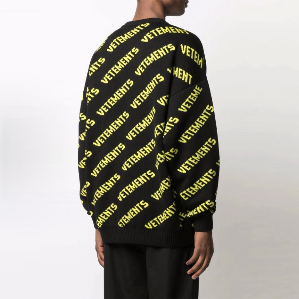 Свитер Vetements